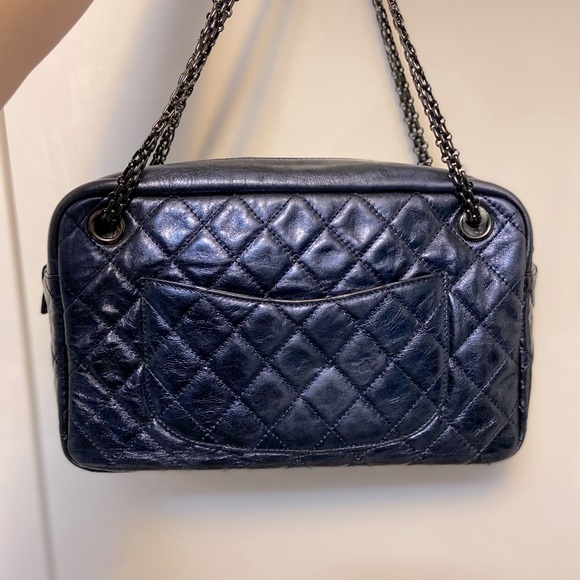 Chanel Reissue Camera Handbag - Picture 15 of 15
